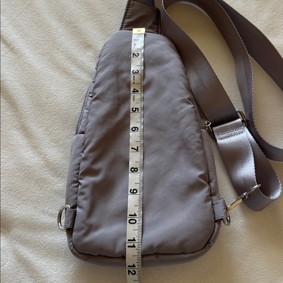 Mini sling back pack - Picture 5 of 10